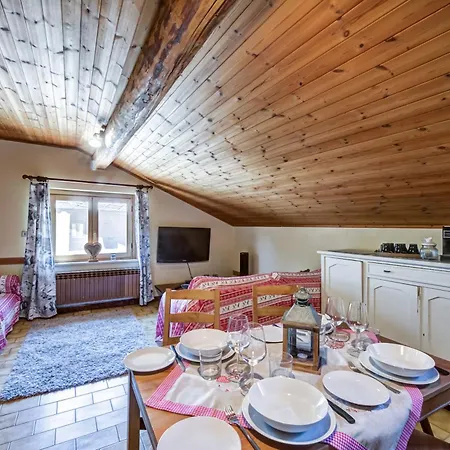 Dom wakacyjny Maison Zerbion Antagnod - Attic Charm Lounge And Garden Cir 0103 *