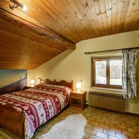 Maison Zerbion Antagnod - Attic Charm Lounge And Garden Cir 0103 Champoluc