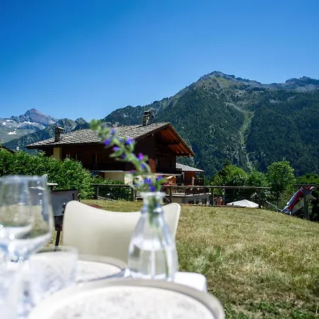 Nyaraló Maison Zerbion Antagnod - Attic Charm Lounge And Garden Cir 0103 *